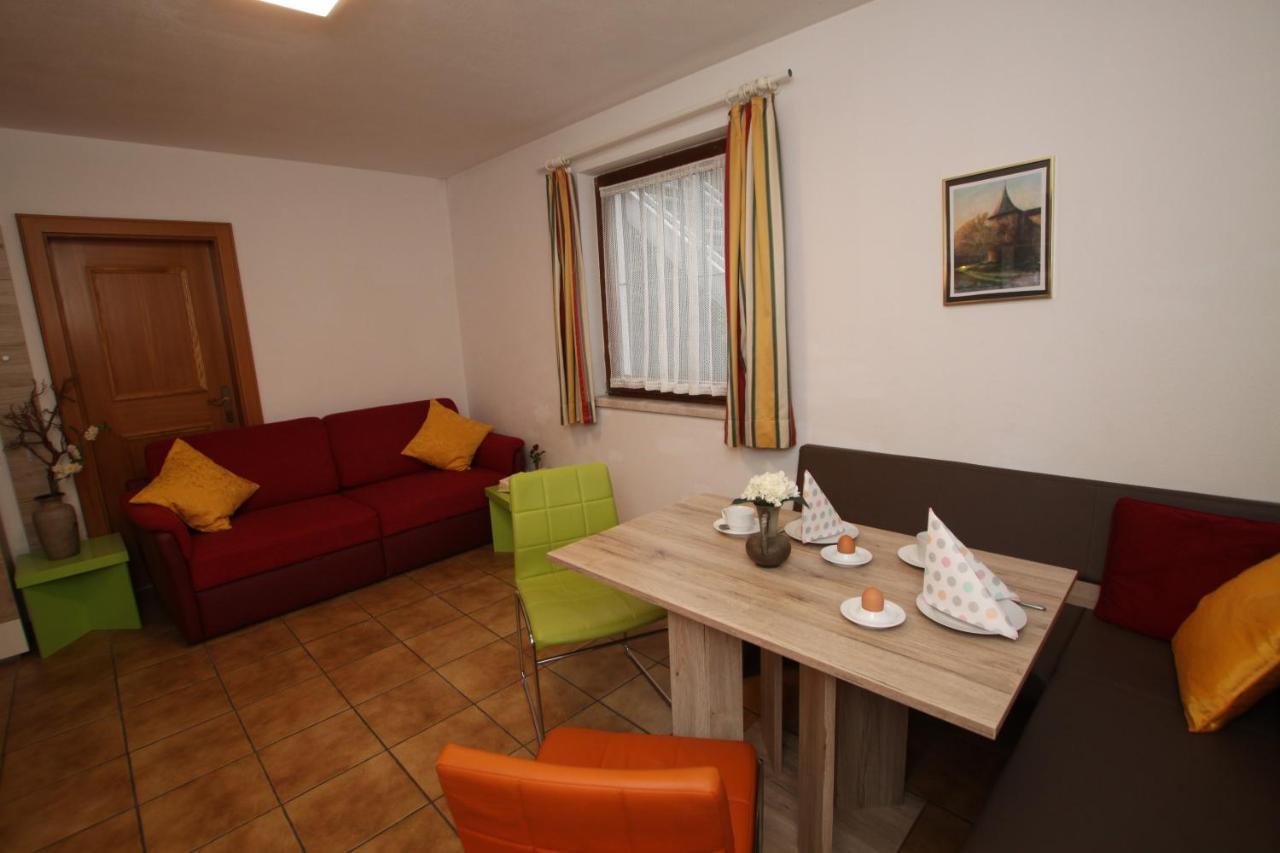 Wessely Appartements Am Golfplatz Innsbruck Esterno foto